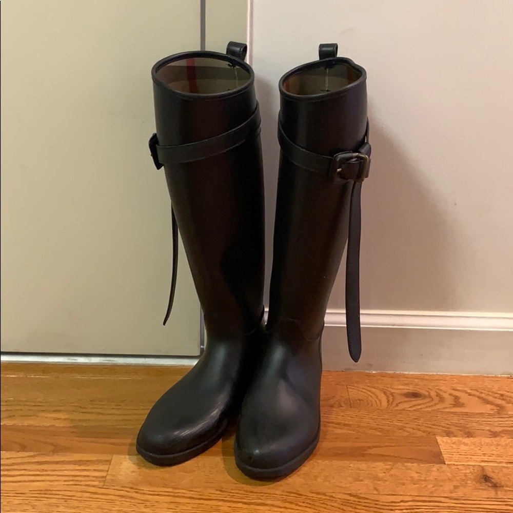 Burberry riding rain boot, size 36